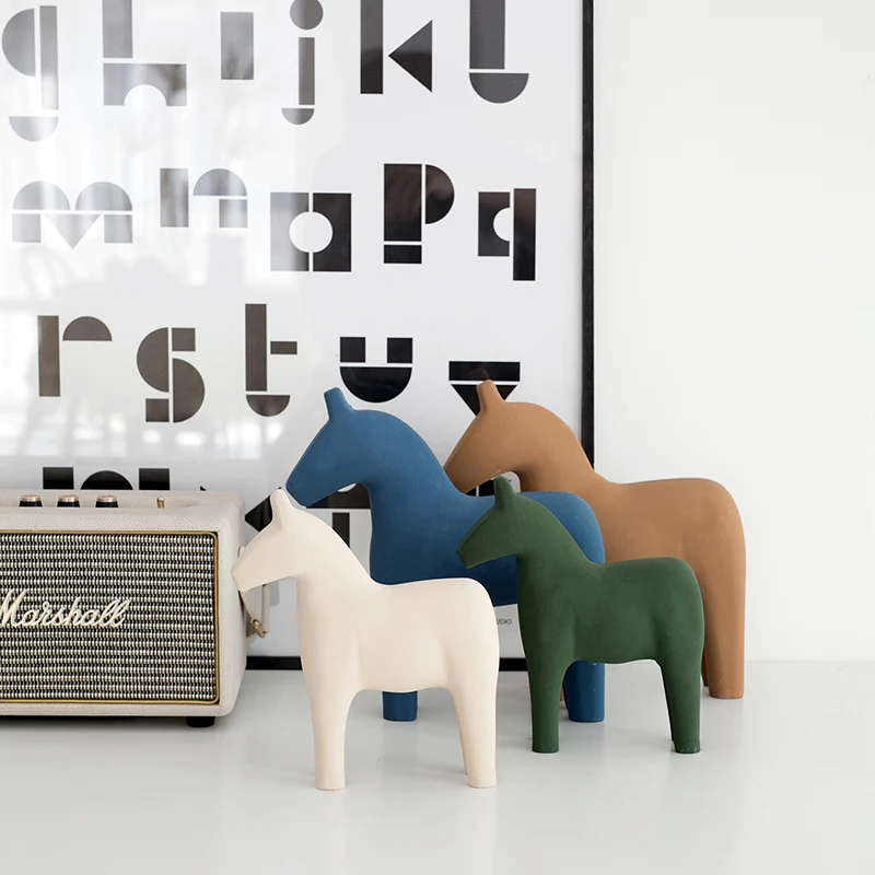 Home Office Work Table - Noordse houten paardenornamenten Morandi woondecoratie accessoires